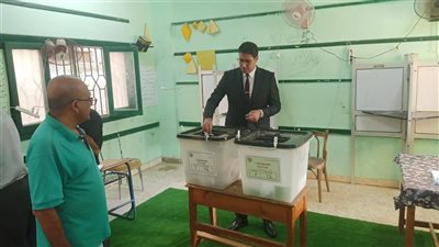 نائب محافظ الدقهلية يدلي بصوته في انتخابات مجلس الشيوخ  