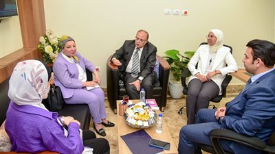 رئيس هيئة الدواء يستقبل سفيرة مصر لدى مالاوي لمناقشة تعزيز التعاون الدوائي