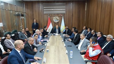 محافظ كفرالشيخ يترأس غرفة العمليات الرئيسية ويتابع انتظام سير لجان الانتخابات 