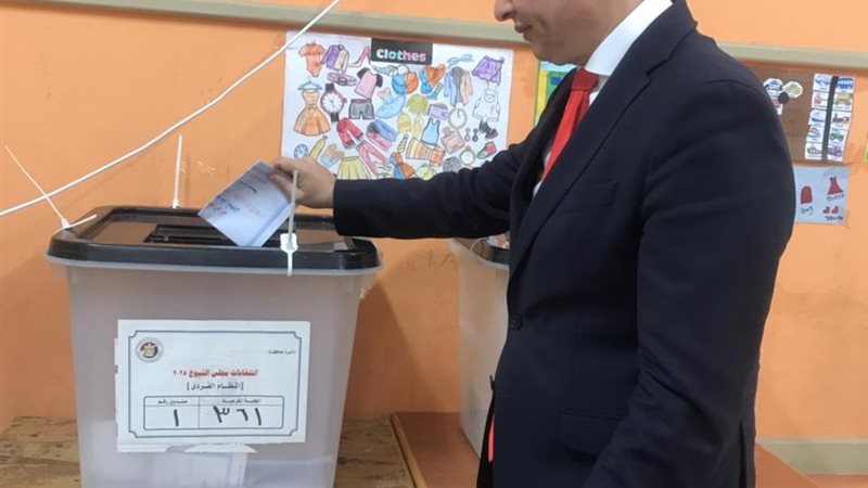 النائب الدكتور طارق