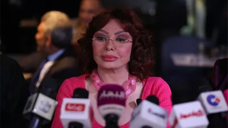 الفنانة نبيلة عبيد