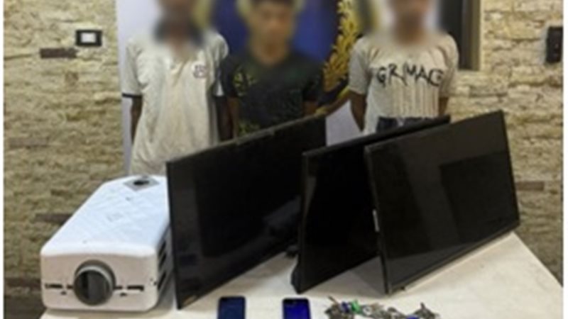 المتهمون والمضبوطات