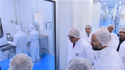 وزير العمل يختتم جولته في الجيزة بزيارة مجمع بولاريس باركس الصناعي بأكتوبر