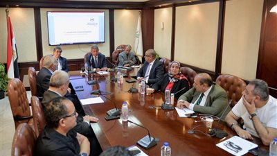 “ضبط أداء الإعلام الرياضي” تناقش مع مقدمي البرامج استعدادات الموسم الجديد