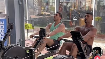 في عمره ال 54.. احمد عز يمارس الرياضة ويرفع شعار العمر مجرد رقم