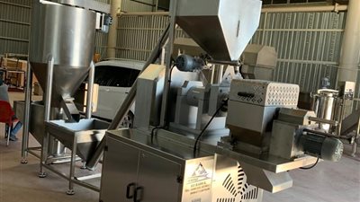 تعاون مشترك بين الصناعات الهندسية والغذائية لتوفير خطوط إنتاج متطورة للمصانع 