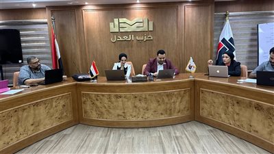 غرفة عمليات “العدل” تواصل عملها بعد غلق باب التصويت ومتابعة دقيقة لعملية الفرز