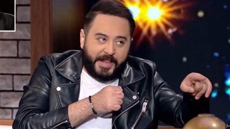 الفنان عمرو عبدالعزيز