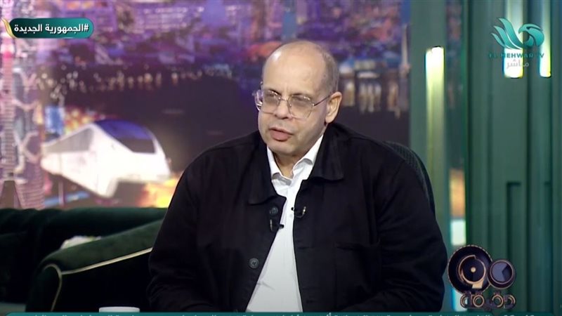 الكاتب أكرم القصاص