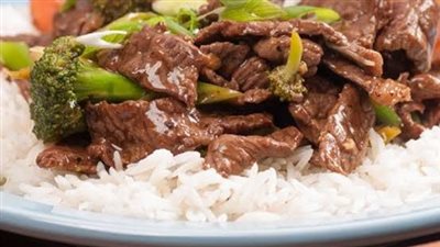 غداء فاخر..شرائح اللحم بالبصل والفلفل مع الأرز البسمتي والحلو جلاش 