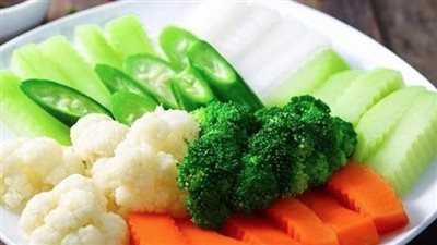 الحفاظ على الخضروات خضراء ومقرمشة بعد السلق بخطوات بسيطة 