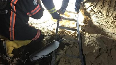 مصرع شقيقين وإصابة ثالث إثر انهيار بئر صرف صحي أثناء إصلاحه في البحيرة