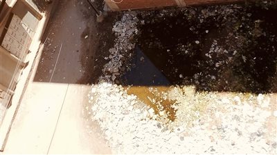 طفح الصرف الصحي يحاصر سكان السنانية بدمياط.. والأهالي: