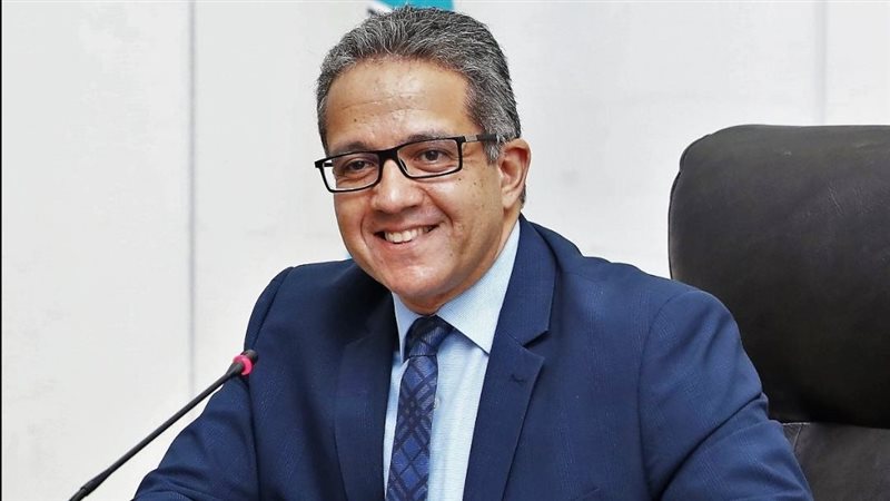 الدكتور خالد العناني