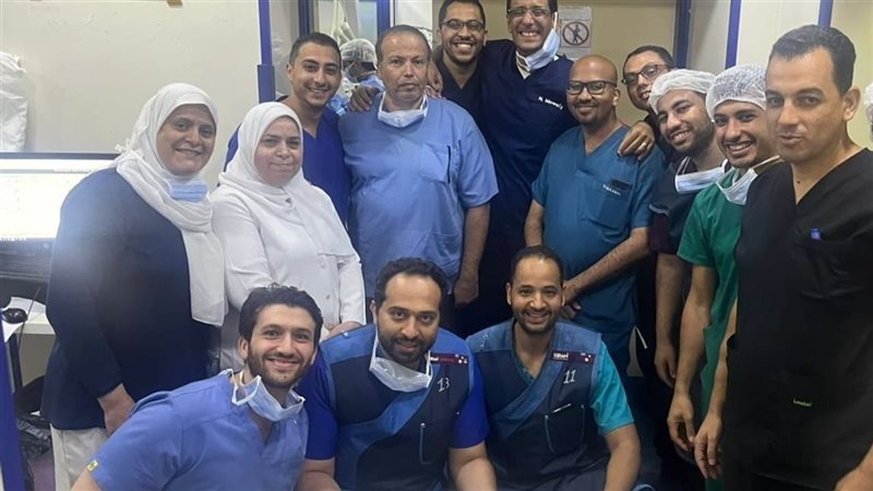 الفريق الطبي