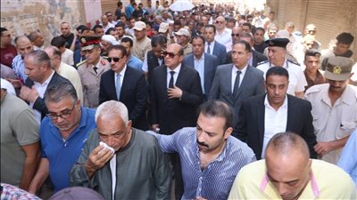 محافظ المنوفية ومدير الأمن يتقدمان الجنازة العسكرية للرائد أحمد حافظ |صور