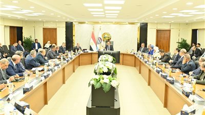 القابضة للتشييد: 33.4 مليار جنيه إيرادات مستهدفة.. و4.7 مليار جنيه صافي ربح 