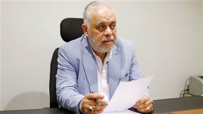 المسرحيون يجتمعون.. دعوة من أشرف زكي لمناقشة حاضر المهنة ومستقبلها