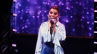 في ظهور نادر .. أصالة توجه رسالة لوالدتها في حفلها بالعلمين