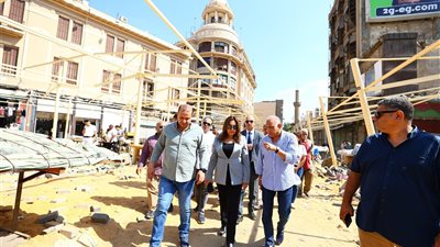 التنمية المحلية تتفقد أعمال تنفيذ المرحلة الأولى من تطوير سوق العتبة بالقاهرة 