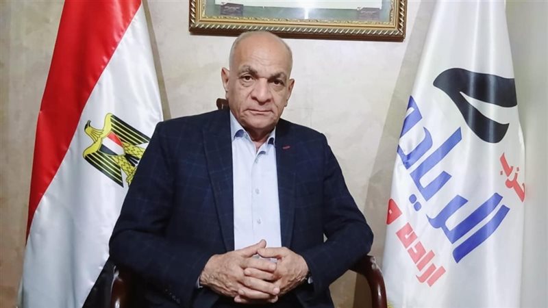 كمال حسنين رئيس حزب