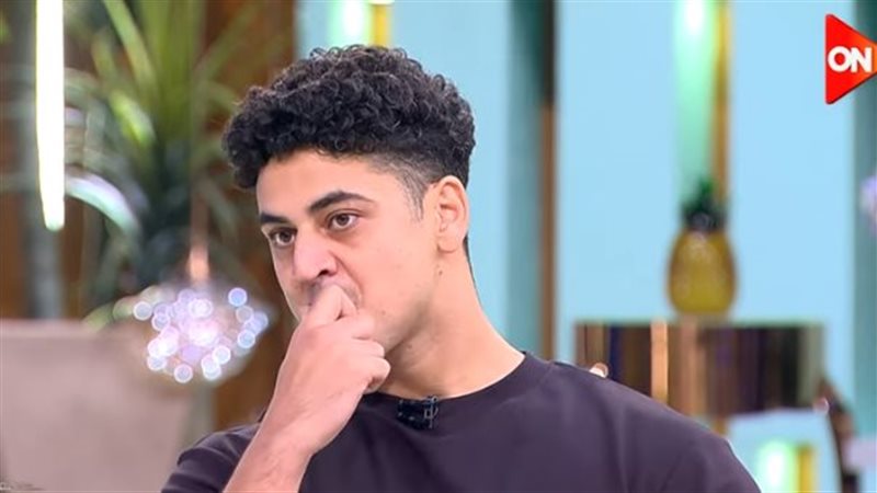 الفنان الشاب آدم