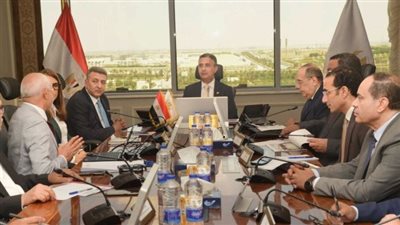 وزير التموين يجتمع برؤساء شركات المطاحن لمتابعة المنظومة وتطوير الإنتاج 