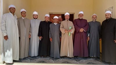 الأوقاف تطلق قافلة دعوية من مسجد الجامع بالفرافرة ضمن خطتها للمناطق الحدودية