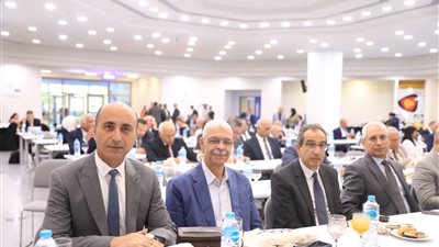 رئيس جامعة دمنهور يشارك في اجتماع تحديد الحدود الدنيا للقبول بالجامعات الخاصة 