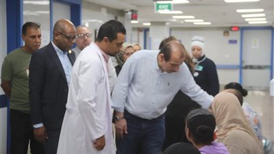 نائب وزير الصحة يتفقد المنشآت الطبية بالسويس للوقوف على مستوى الخدمات الطبية 