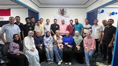 مناع يحتفل مع متطوعي الحملة الانتخابية بالإسكندرية باختتام انتخابات الشيوخ