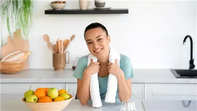 روتين صباحي يرطّب جسمك في الحر ويحميك من الجفاف ..تفاصيل