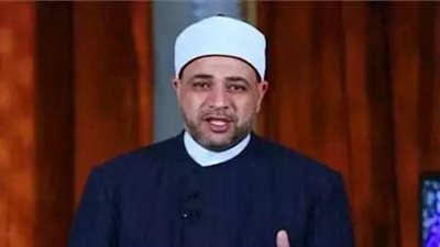 «غيرة راشدة لا غلو فيها».. د. أيمن أبو عمر: التربية على الدين تبدأ بالعلم 