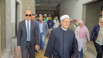 رئيس جامعة دمنهور وشوقي علام يتفقدان الأعمال الإنشائية لمبنى المستشفى الجامعي 