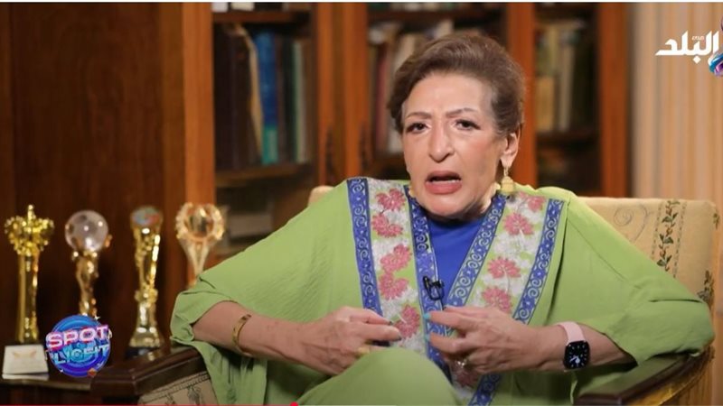 الفنانة ليلى عز