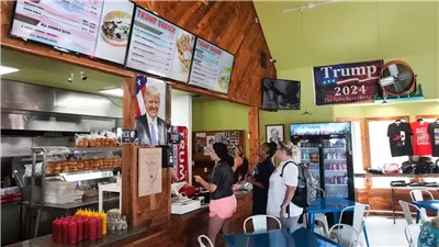 من شهرة ترامب برجر إلى قفص الاتهام.. رحلة لبناني نحو الترحيل من أمريكا