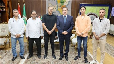 محافظ المنوفية يكرم أسرة المهندس الراحل رئيس الجهاز التنفيذي بالمحافظة