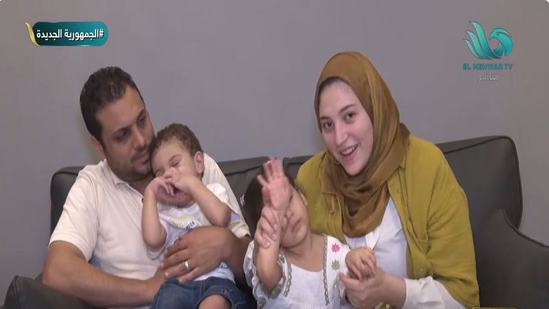 عائلة الطفلين علي