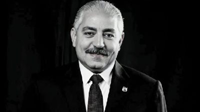 ببالغ الحزن والأسى.. الأهلي ينعى والد الراحل العامري فاروق