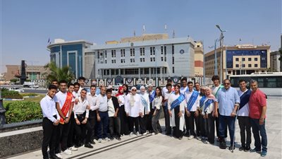 السويس تستقبل وفدًا من محافظة القاهرة لتعزيز التعاون وتبادل الخبرات والتجارب