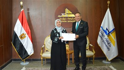 تكليف الدكتورة لمياء السلنتي بتسيير أعمال عميد كلية التجارة