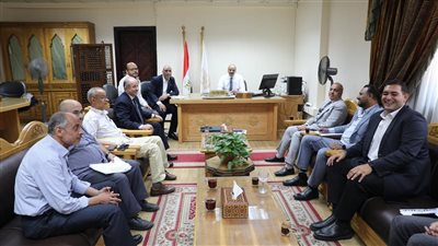 الأمين العام للمجلس الأعلى للأزهر يبحث آليات توريد المواد الغذائية لمدن البعوث