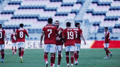 صدمة في الأهلي .. غياب نجم الفريق عن مباراة فاركو للإصابة