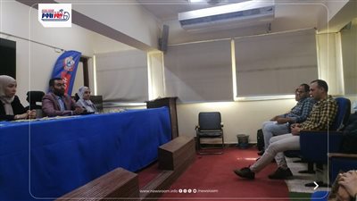 وكيل صحة الفيوم يبحث مع مديرى المستشفيات يناقشان خطة العمل الفترة المقبلة