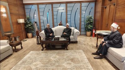 مفتو صربيا وبولندا وجنوب أفريقيا يصلون القاهرة للمشاركة في مؤتمر الإفتاء