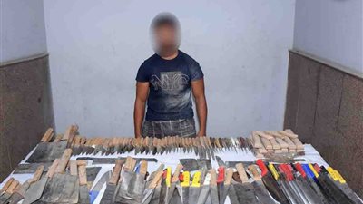 ضبط عاطل يدير ورشة سرية لتصنيع السلاح الأبيض بالجيزة 