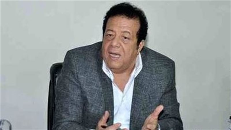 الدكتور عاطف عبد