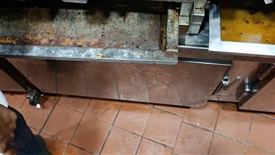 25 محضرًا وإعدام 200 كيلو أغذية غير صالحة في حملة صحية بدمياط