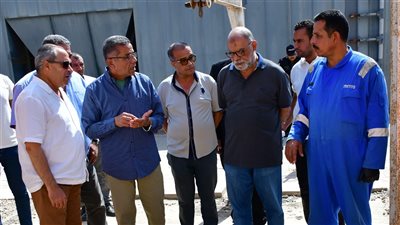 محافظ بورسعيد يتفقد محطتي رفع ومعالجة الصرف الصحي لخدمة قرى الجنوب