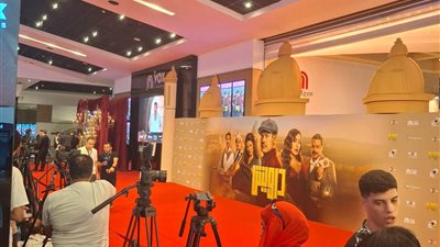 شاهد .. التحضيرات الاخيرة قبل بدء العرض الخاص لـ فيلم درويش